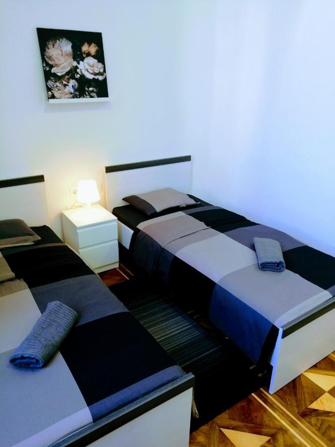 Zpula Center Studio Apartments Екстер'єр фото