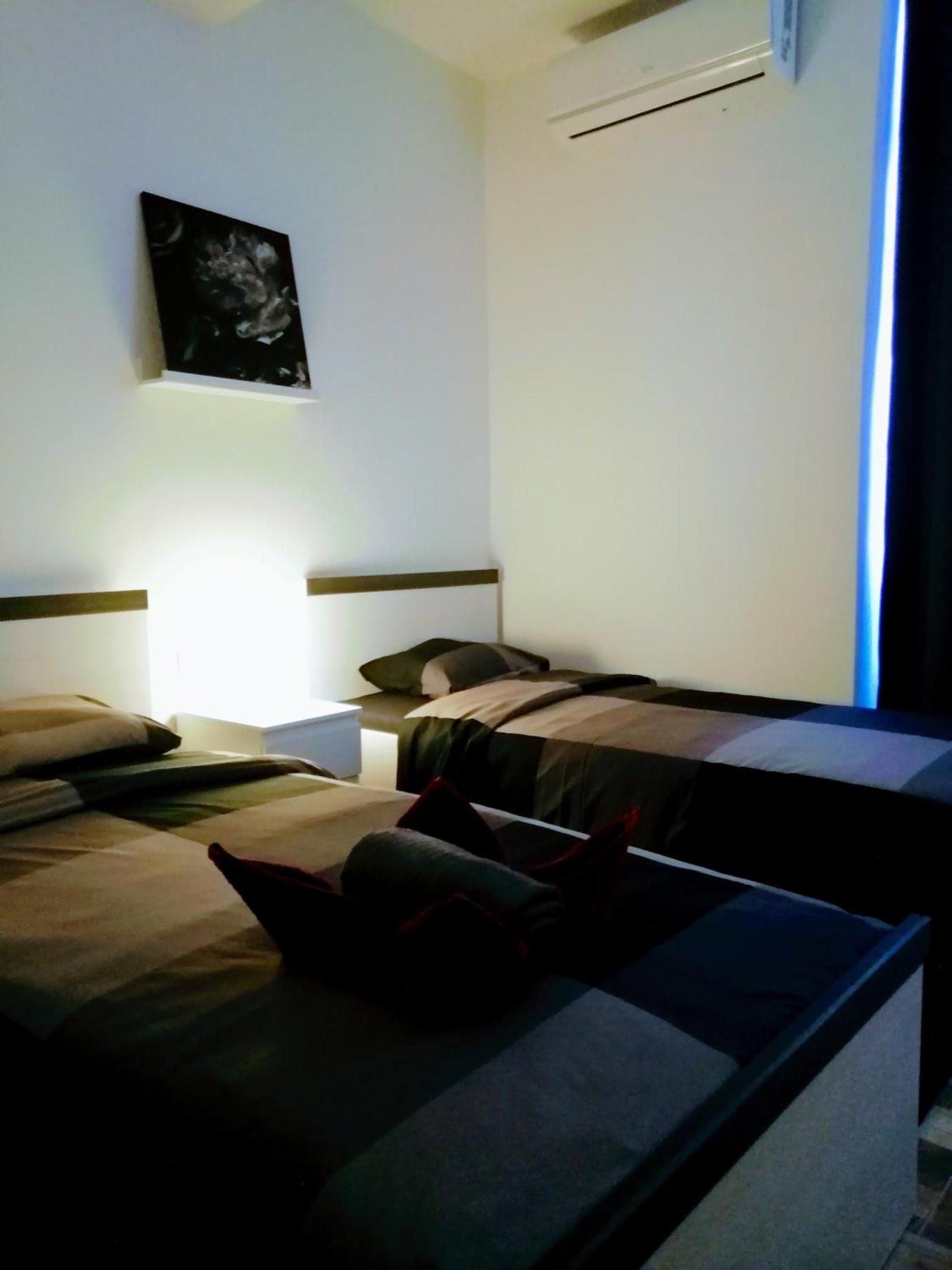 Zpula Center Studio Apartments Екстер'єр фото